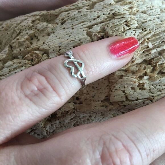 Heart and Arrow Sterling Silver Toe Ring Midi Ring - Picture 4 of 7